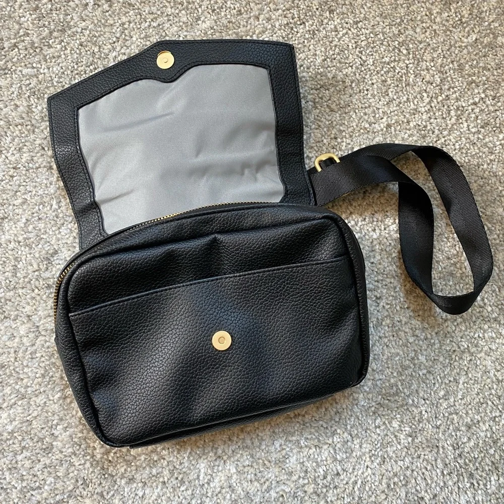 NWT Freshly Picked Park Fanny Pack